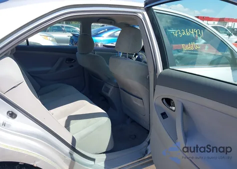 2007 Toyota Camry Ce z USA, uszkodzony, nr VIN 4T1BE46K77U697109